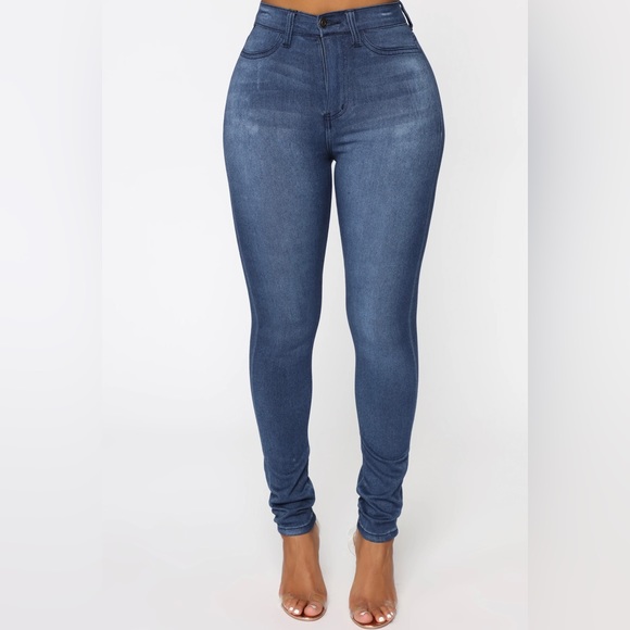 Eva Super Soft Curvy
Skinny Jean - Medium
Wash
Size: 9 - Picture 4 of 7